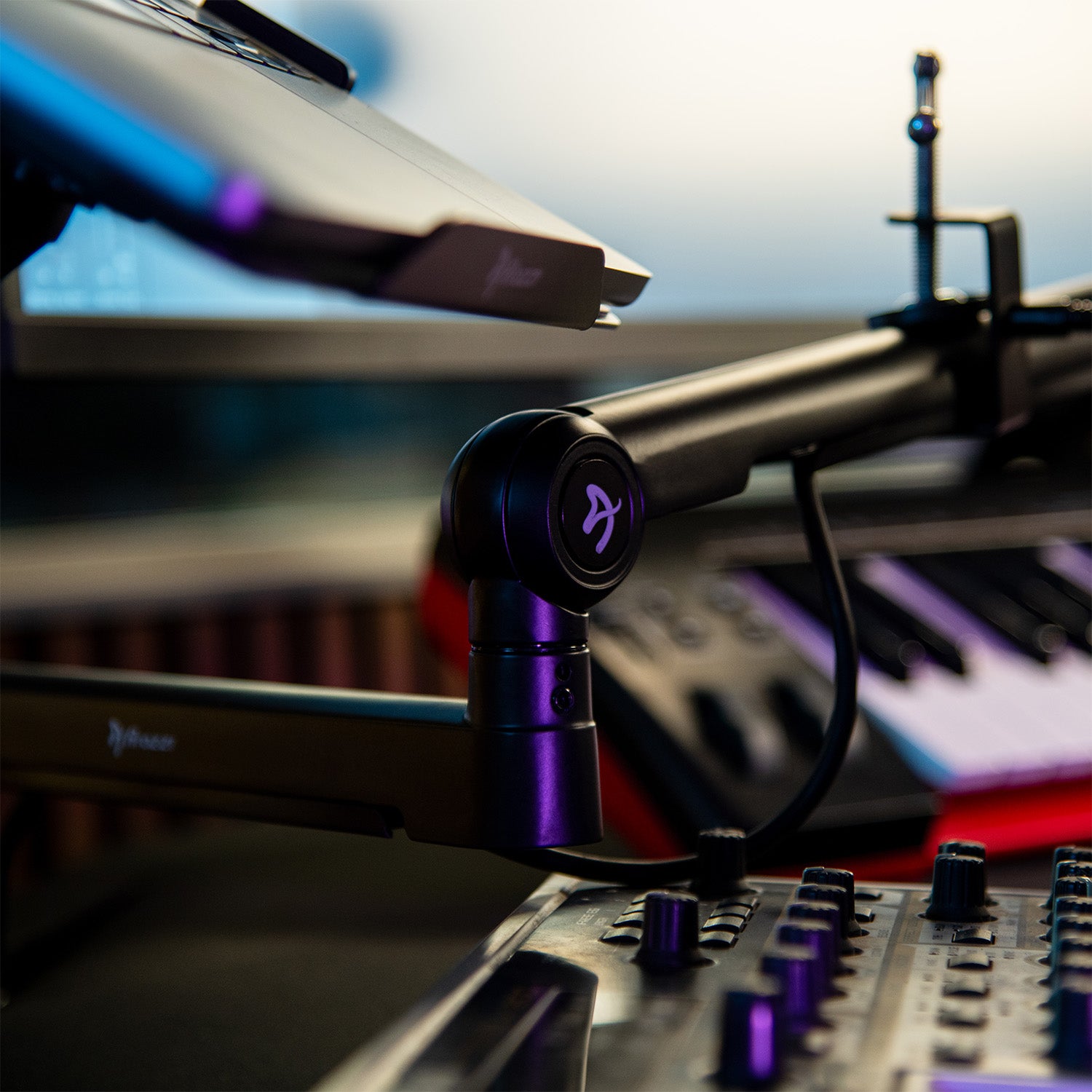 Braccio Microphone Boom Arm